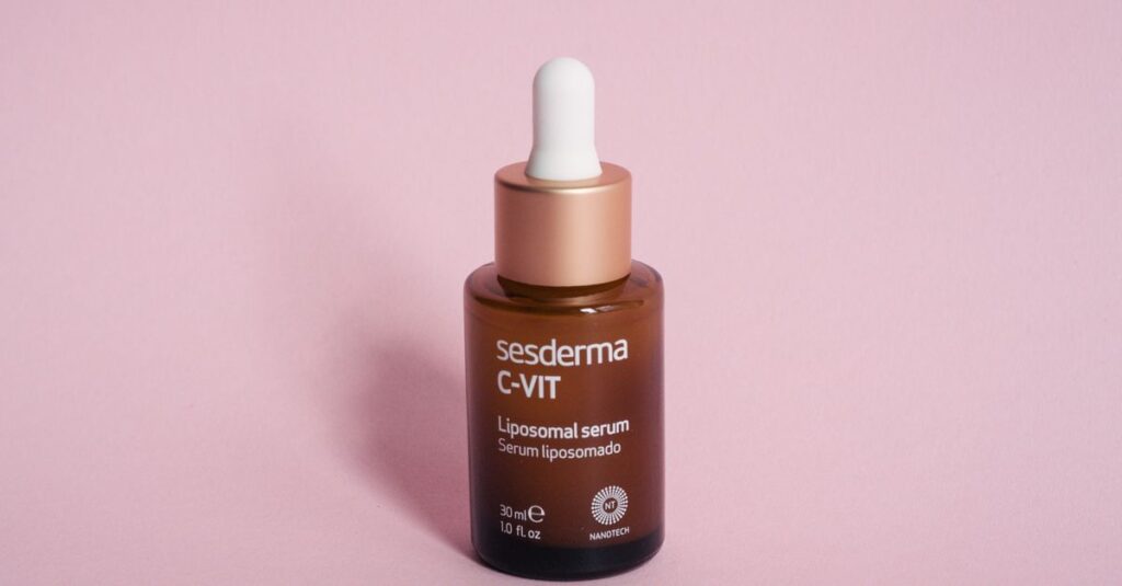 ナイアシンアミドの美容効果と信頼性を示すイメージ画像（医薬部外品としての信頼も含む）